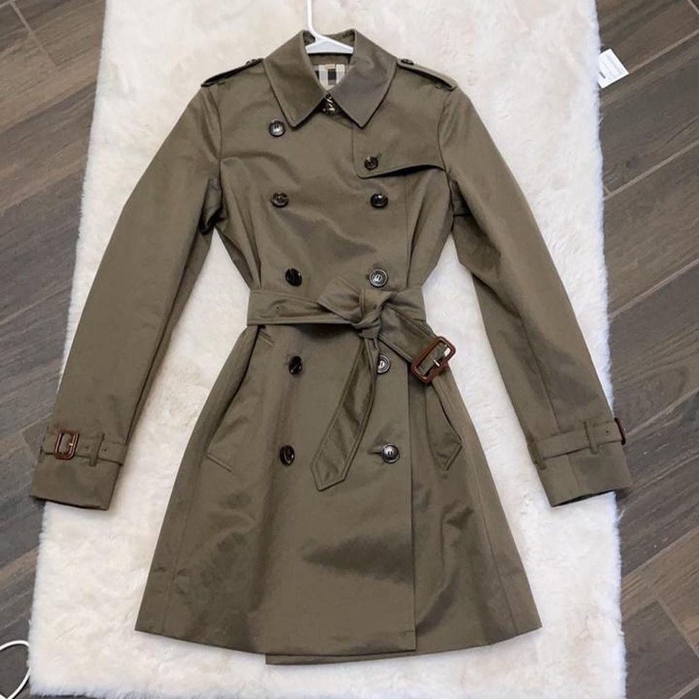 Burberry London classic trench coat